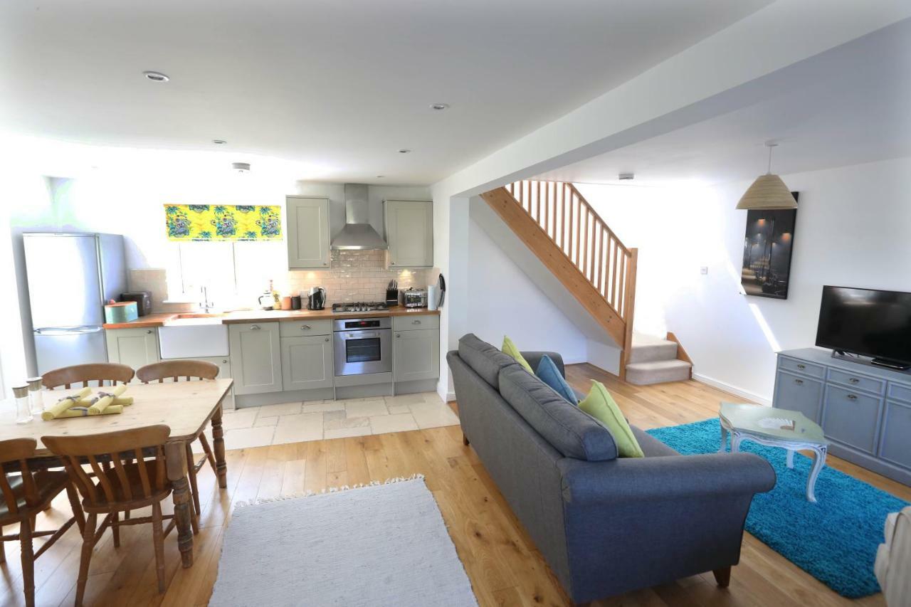 4A Dolphin Close Apartment Lyme Regis Exterior photo